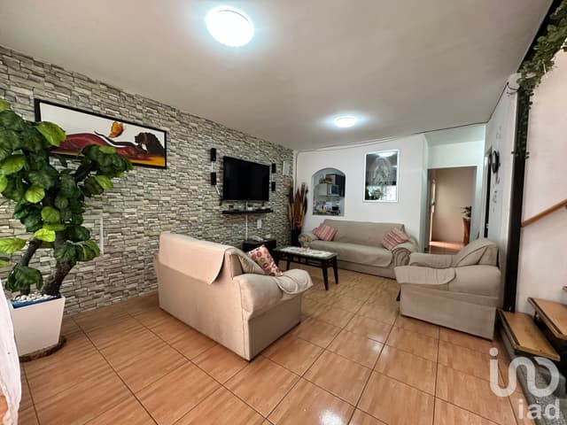 Casa en Venta al Norte de Aguascalientes, cerca de Altaria y Costco