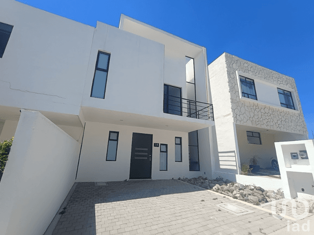 Casa en venta en condominio Dublin en El Marques Queretaro