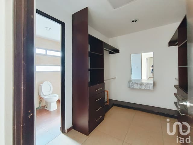 Casa en renta en privada residencial con videovigilancia