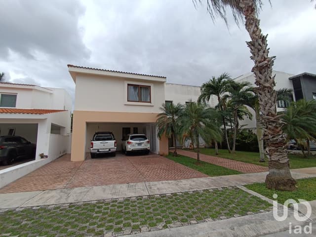 Casa en Venta en Residencial Villa Magna, Cancun Quintana Roo