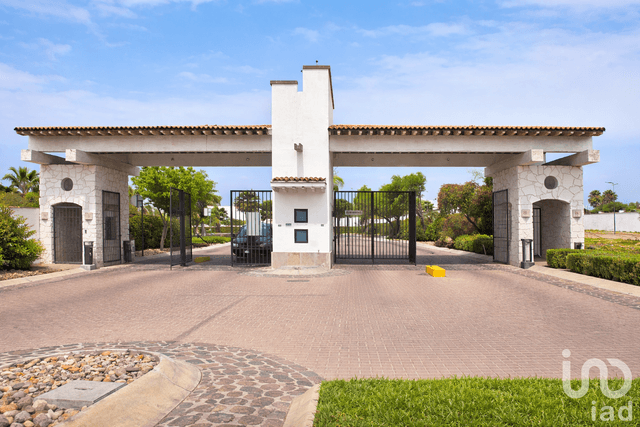 Terreno en esquina en Ciudad Maderas Privada Olivo – listo para proyecto premium