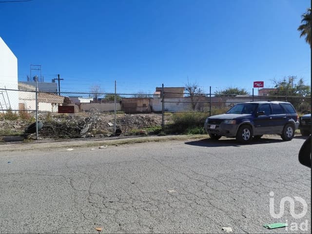 TERRENO EN VENTA A MINUTOS DE AVENIDAS PRINCIPALES LOPEZ MATEOS, INSURGENTES