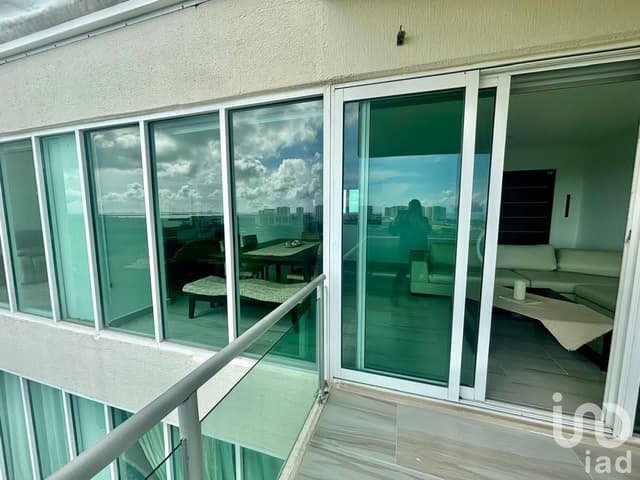 Departamento 2 recamaras en renta en Recidencial Isola Cancún