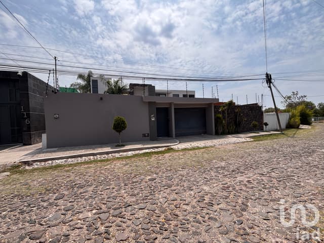 Casa en Venta Fraccionamiento Villas del Meson, Santiago de Queretaro, Queretaro