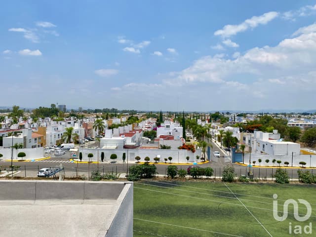 RENTO DEPARTAMENTO CENTRICO EN QUERETARO