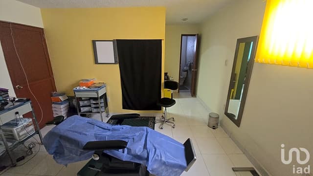 Venta de Clinica apta también para Farmacia/Laboratorio en Satélite, Naucalpan de Juárez