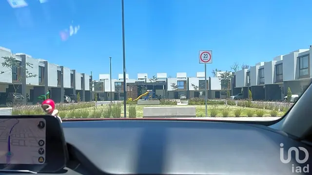 Casa de arquitectura contemporánea en privada exclusiva