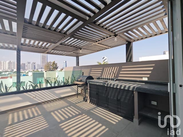 CASA EN VENTA EN LOMAS CLUSTER 888