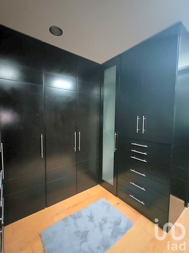 SE VENDE HERMOSA CASA EN LOMAS 1