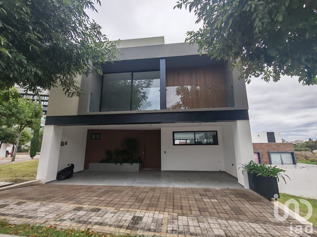 SE VENDE HERMOSA CASA EN PARQUE CUERNAVACA LOMAS DE ANGELOPOLIS