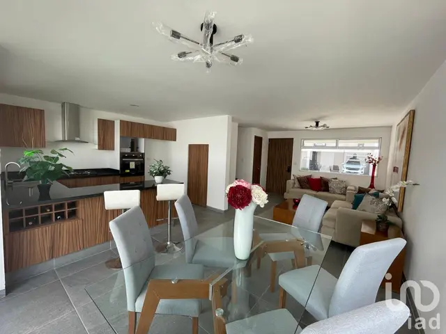 CASA CON 35 MTS DE JARDIN EN VENTA EN TLAXCALANCINGO