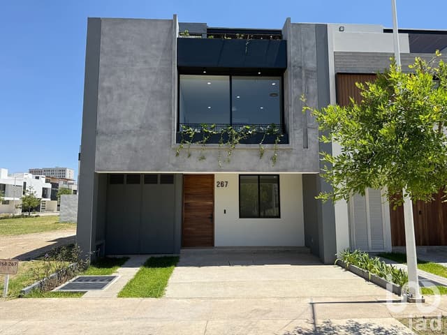 Casa en Venta en Solares (SOARE III)