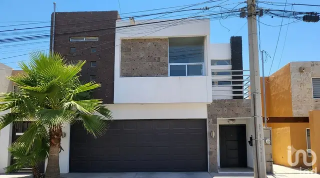 Casa en venta atras de Sam's club Los bravos y Soriana sendero, Vigilancia Privada