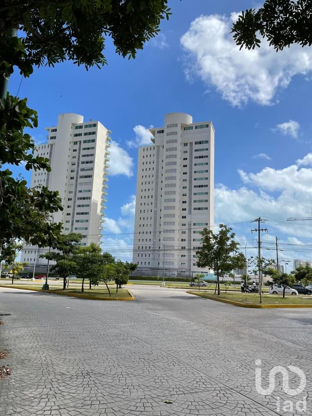 VENTA DE DEPARTAMENTO EN ISOLA CANCUN