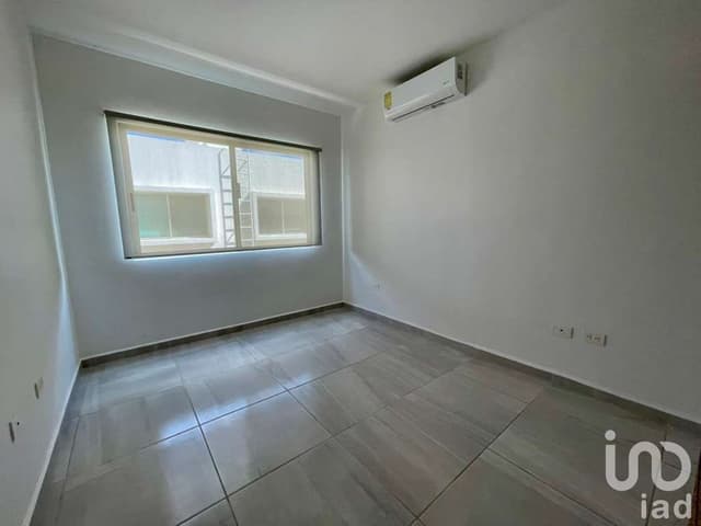 VENTA DE CASA EN LONG ISLAND CANCUN, AV. HUAYACAN