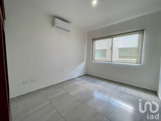 VENTA DE CASA EN LONG ISLAND CANCUN, AV. HUAYACAN