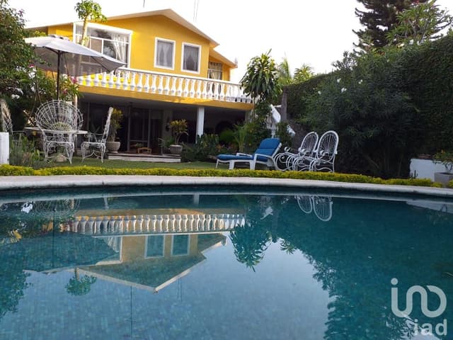 CASA EN VENTA EN LOMAS DE CUERNAVACA, TEMIXCO