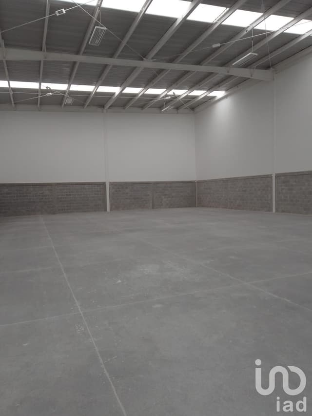 Renta Nave Industrial El Marques Queretaro. A 150 m. autopista 57 Queretaro- CDMX