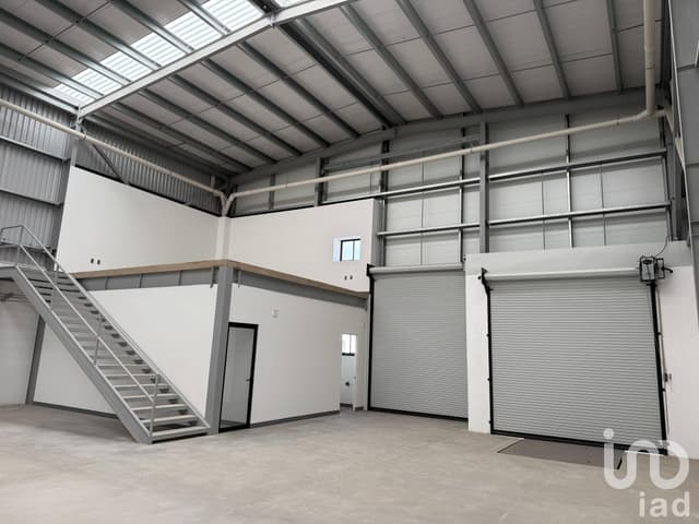 Bodega en Renta Terra Park Centenario