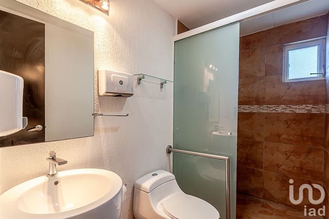 Renta Townhouse 4 habitaciones Hacienda Tetela zona norte Cuernavaca