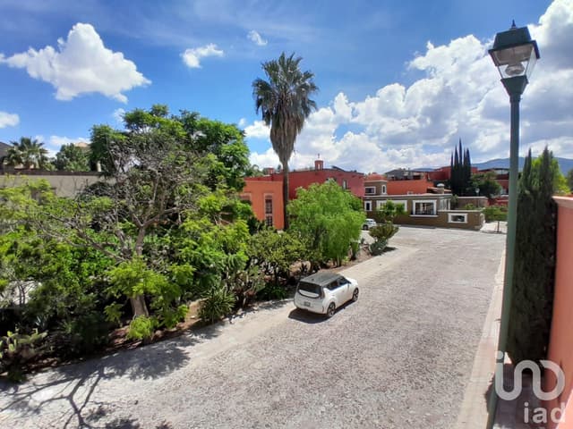 Se vende casa con vista panoramica en Malanquín Club de golfo en San Miguel de Allende