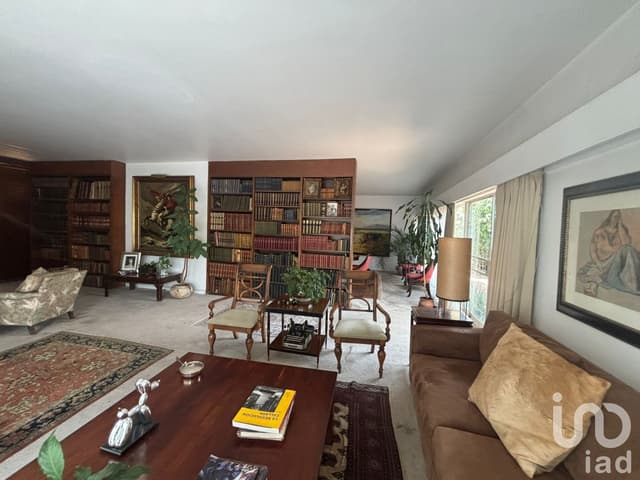 Se vende casa para remodelar en Monte Libano