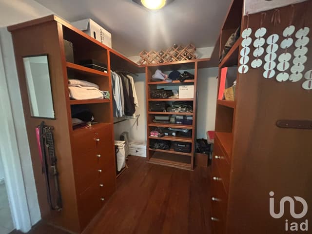 Se vende casa para remodelar en Monte Libano