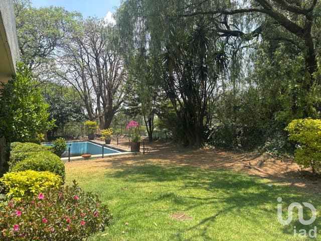 Se vende casa para remodelar en Monte Libano