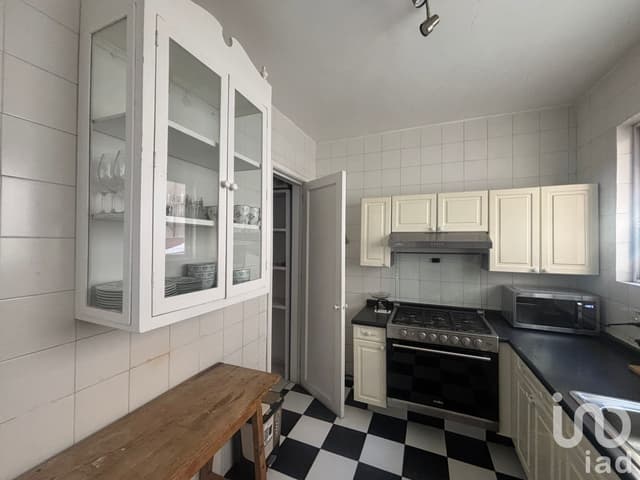 Se renta departamento amueblado en Edificio emblemático, Emilio Castelar Polanco