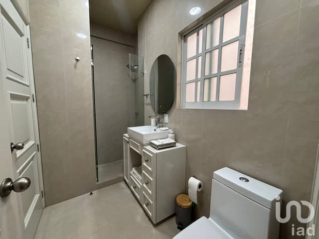 Se renta departamento amueblado en Emilio Castelar con Roof Garden Privado