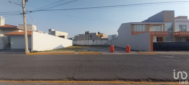 Se vende terreno en Fraccionamiento Club club de Golf, Pachuca, Hidalgo