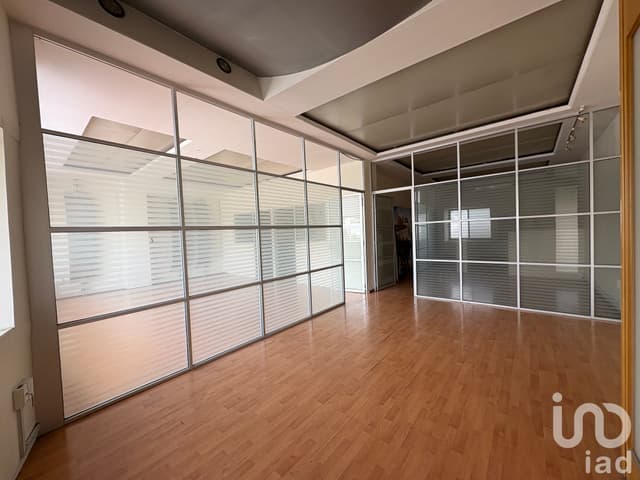 Se renta oficina de dos niveles en edificio en Valle de San Javier, Pachuca, Hidalgo