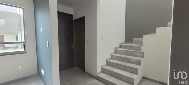 Se Renta casa moderna con amenidades en Privada "La Reserva" en Pachuca, Hidalgo.