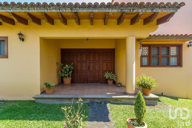 Casa de un nivel estilo hacienda en Cuernavaca