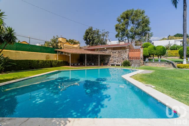 Casa en venta en fraccionamiento con vigilancia en Cuernavaca