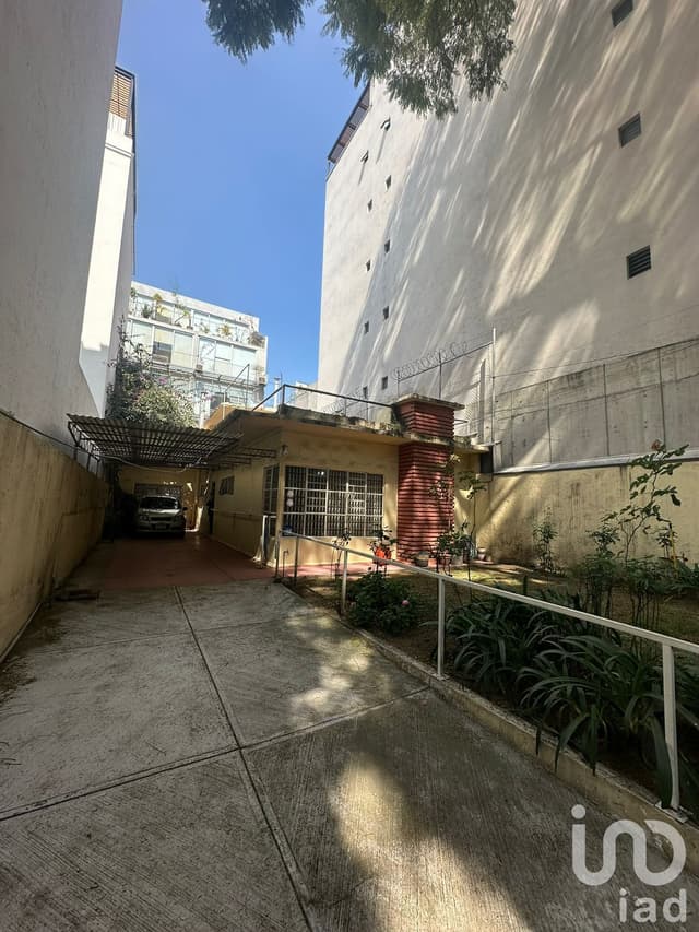 Terreno en venta en colonia Napoles CDMX ideal para desarollo habitacional