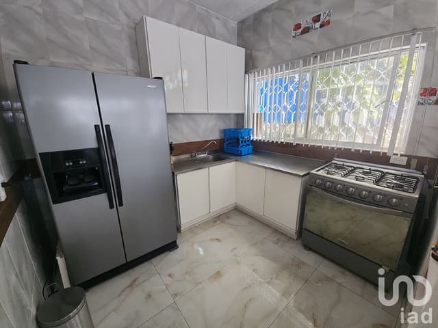 Casa en venta amueblada en Fraccionamiento Las Brisas de Cuernavaca