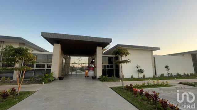Se vende terreno en Sonterra Residencial 2, Mazatlán, Sinaloa.