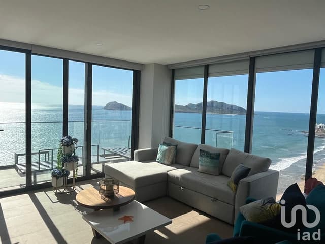 Se vende Departamento en Malecón, Mazatlán, Sinaloa.