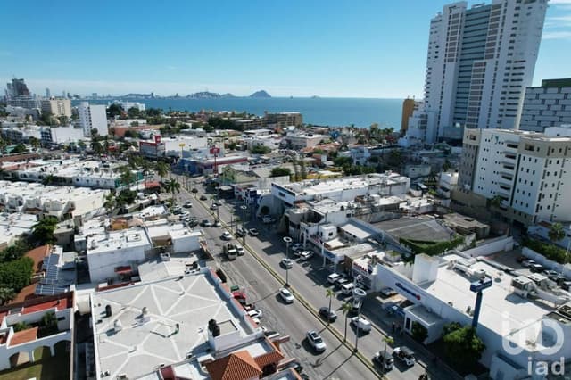 Se vende Departamento tipo B en exclusiva torre en Las Gaviotas, Mazatlán, Sinaloa.