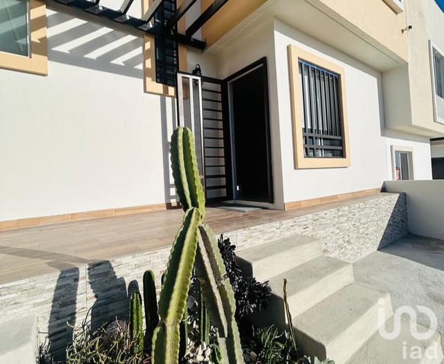 Se vende Casa con precio especial en privada Victoria Residencial, Tijuana. (#4)