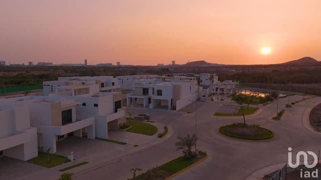 Casa modelo Gaia en venta en Fraccionamiento Olympus, Mazatlán, Sinaloa.