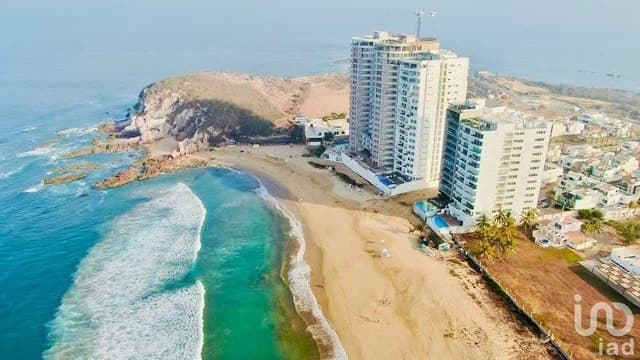 Departamento en Venta en exclusiva Torre en Playas Brujas, Mazatlán, Sinaloa.