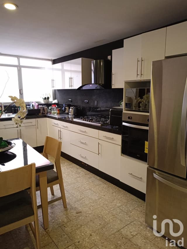 Departamento en Renta en la Colonia Roma Sur, Cuauhtémoc, CDMX