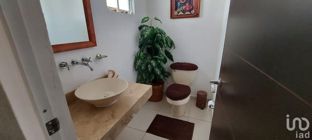 VENTA DE CASA DE 3 RECÁMARAS MAS ESTUDIO EN JARDINES DEL SUR 3, CANCÚN QUINTANA ROO