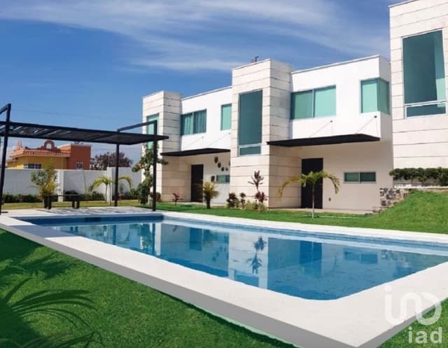 Casa en Venta, Fraccionamiento Cerrada del Bosque, Oaxtepec, Morelos