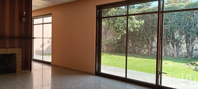 Casa sola en Venta, amplio terreno, Col. Reforma, Cuernavaca, Morelos
