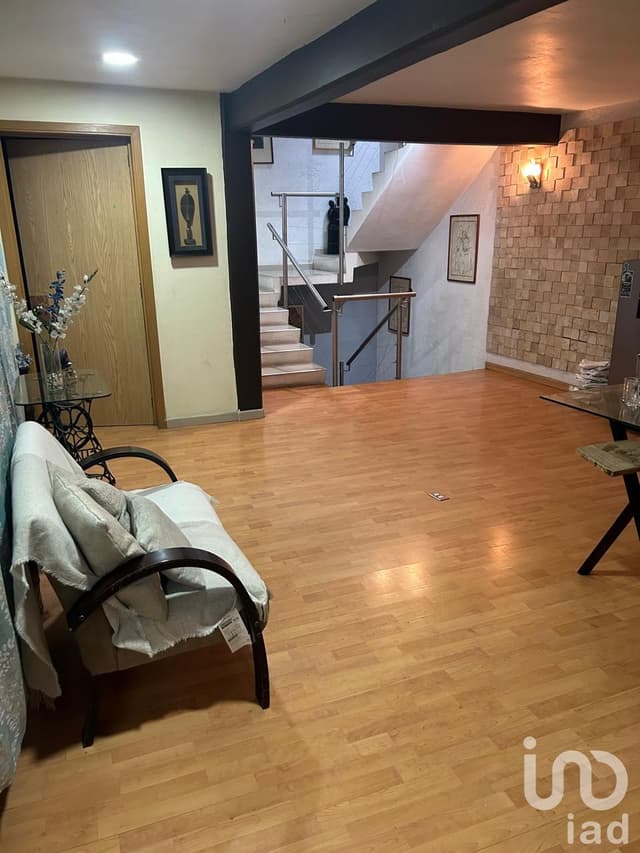 AMPLIA CASA EN VENTA EN CULHUACAN
