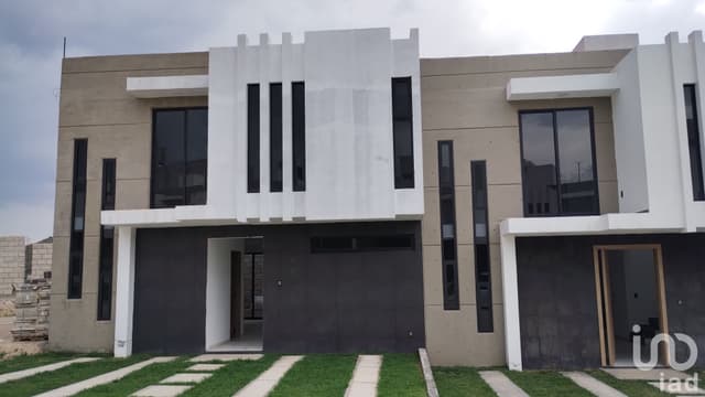 CASA EN VENTA A 10 MINUTOS DEL CENTRO DE PACHUCA