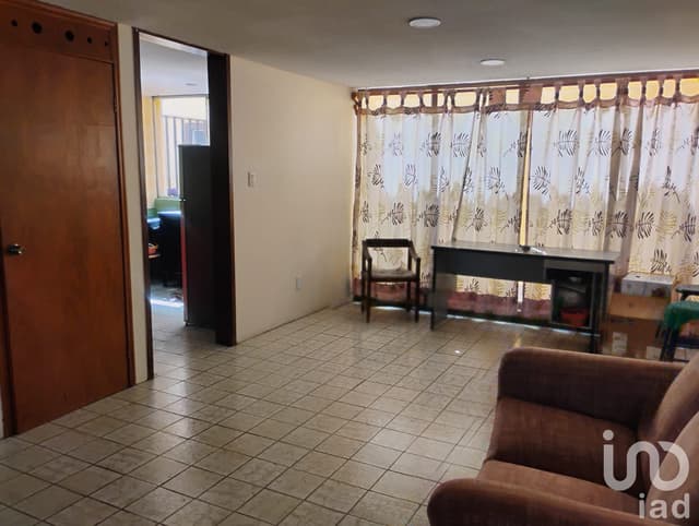 Casa con terreno y departamento independiente en el centro de Pachuca
